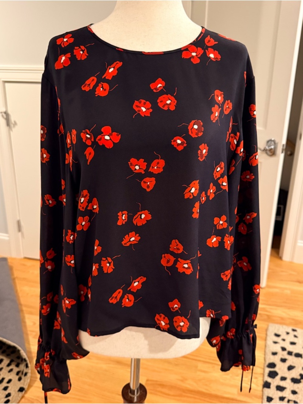 10 Crosby Derek Lam Silk Black Blouse with Red Floral Print
